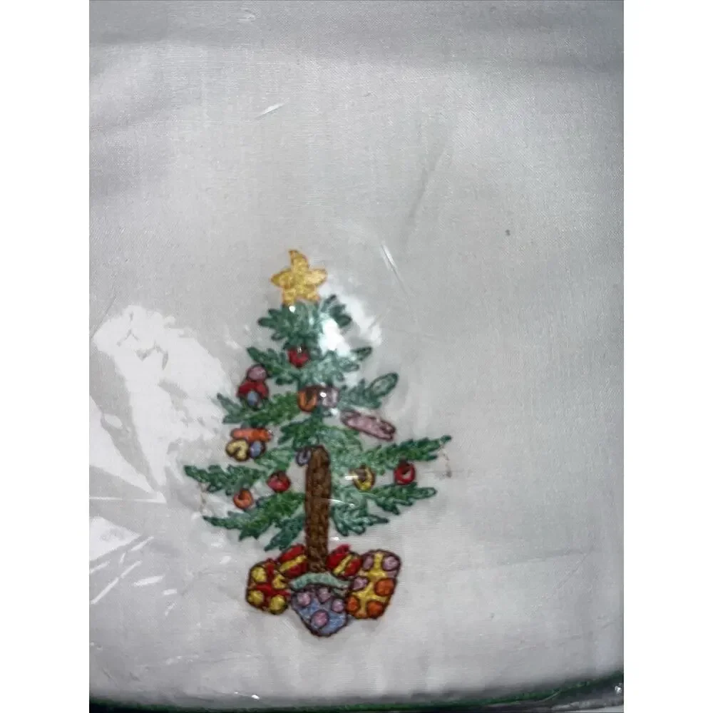 Set of Vintage B.M. Jabara Christmas Embroidered - 8 Placemats 8 Napkins Runner